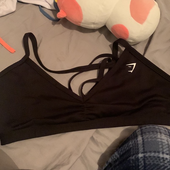 Had a mess up with returns and have an unopened gymshark sports bra. - Picture 2 of 2